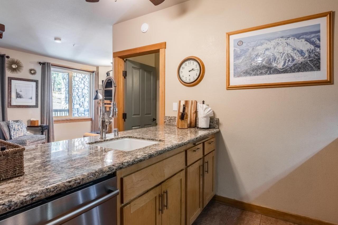 Ski In Ski Out Juniper Springs Lodge #351 Luxury Slope-Side 2 Bedrm 2 Bath End Unit! Mammoth Lakes Exterior photo